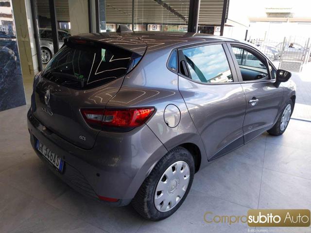 RENAULT Clio usata, con Airbag laterali