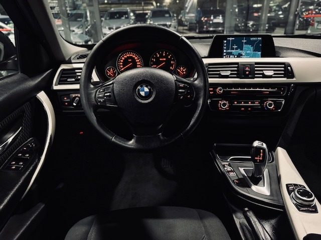 BMW 318 usata, con ESP