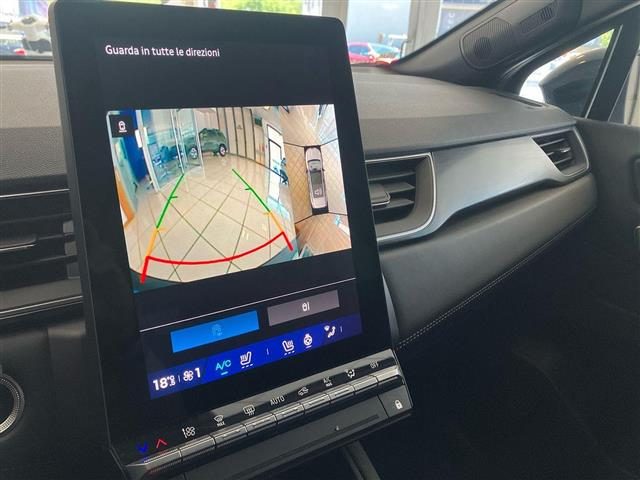 RENAULT Symbioz usata, con Touch screen
