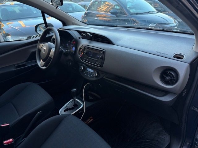 TOYOTA Yaris usata, con Controllo trazione