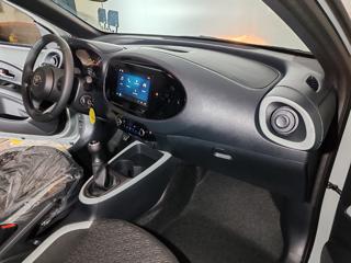TOYOTA Aygo X usata, con Sistema di navigazione