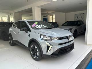 RENAULT Captur usata, con Touch screen