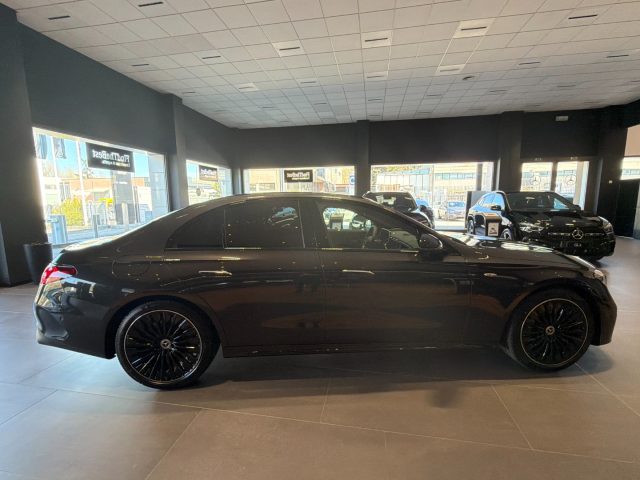 MERCEDES-BENZ E 300 usata, con Autoradio