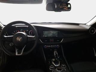 ALFA ROMEO Giulia usata, con Climatizzatore