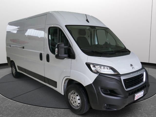 PEUGEOT Boxer usata, con Airbag
