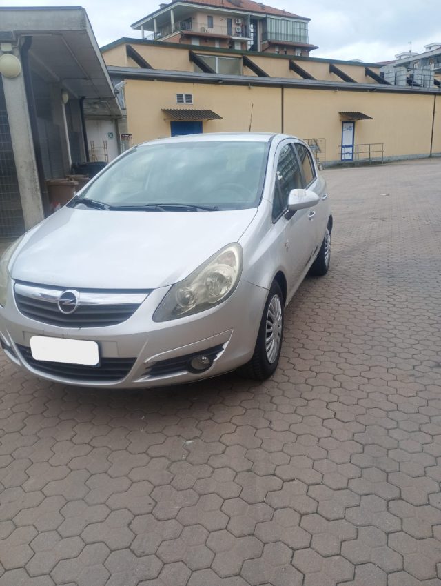 OPEL Corsa usata, con Airbag