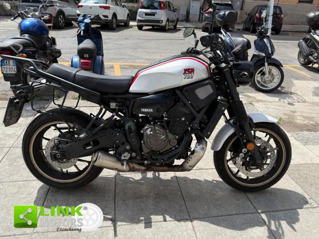 YAMAHA XSR 700 usata 6
