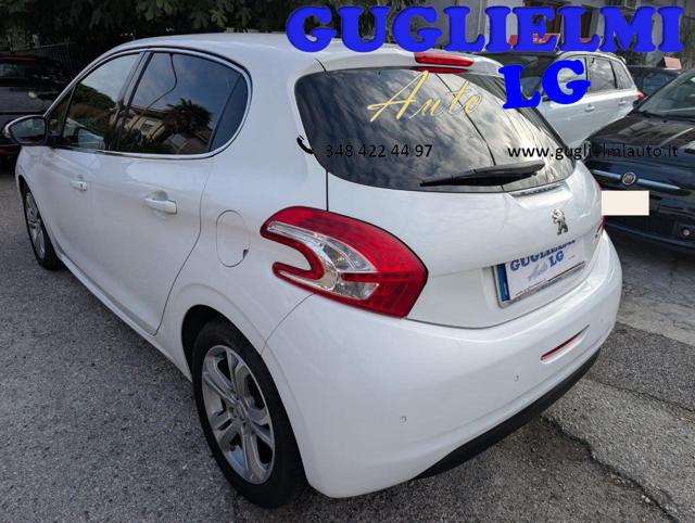 PEUGEOT 208 usata, con Boardcomputer