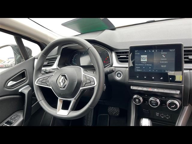 RENAULT Captur usata, con Bracciolo