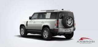 LAND ROVER Defender usata 2