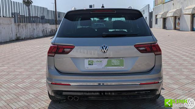 VOLKSWAGEN Tiguan usata, con Autoradio