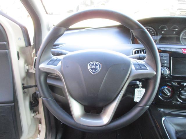 LANCIA Ypsilon usata, con Autoradio digitale