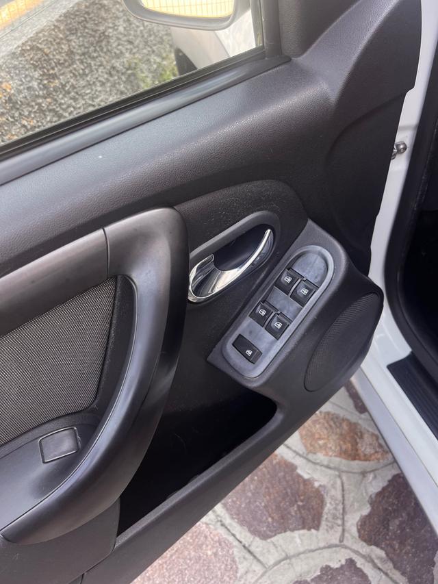 DACIA Duster usata, con Controllo trazione