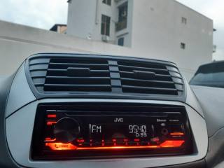 NISSAN Pixo usata, con USB