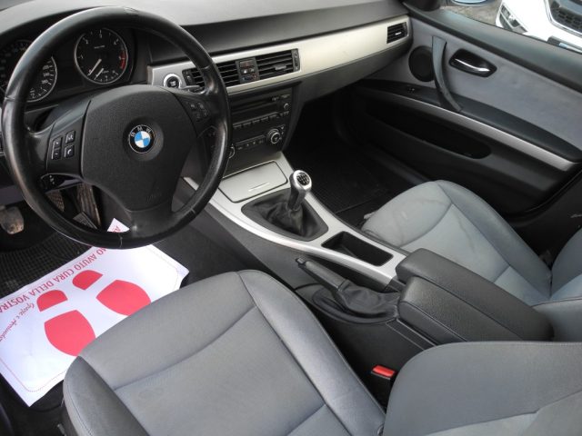 BMW 320 usata, con Fari Xenon