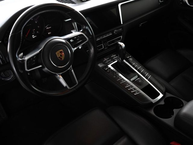 PORSCHE Macan usata 7