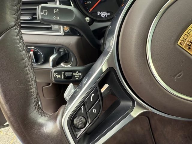 PORSCHE Macan usata, con Tettuccio apribile