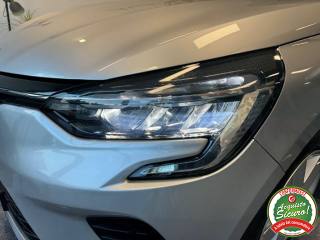 RENAULT Clio usata, con Fari LED