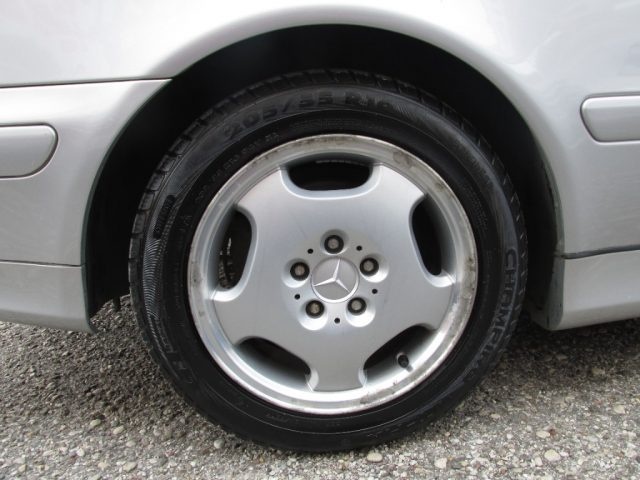 MERCEDES-BENZ CLK 200 usata 51