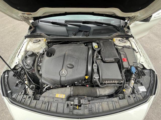 MERCEDES-BENZ GLA 200 usata, con Lettore CD