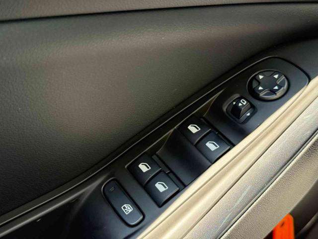 OPEL Grandland X usata, con Volante in pelle
