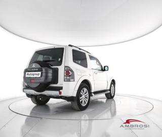 MITSUBISHI Pajero usata 2