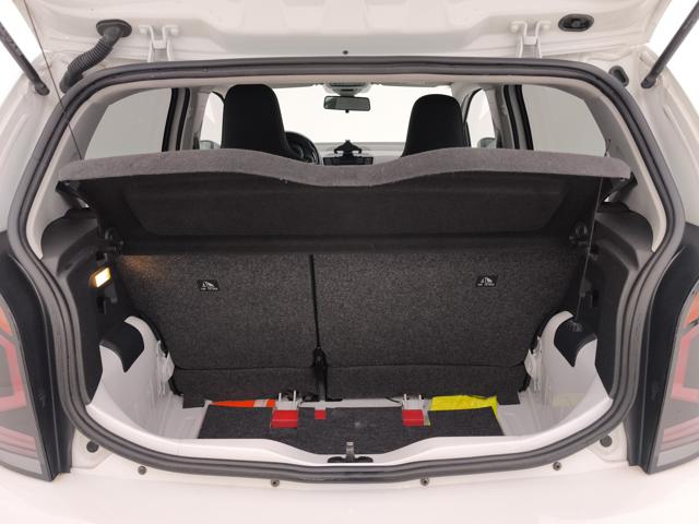 VOLKSWAGEN up! usata, con Sensori di parcheggio posteriori