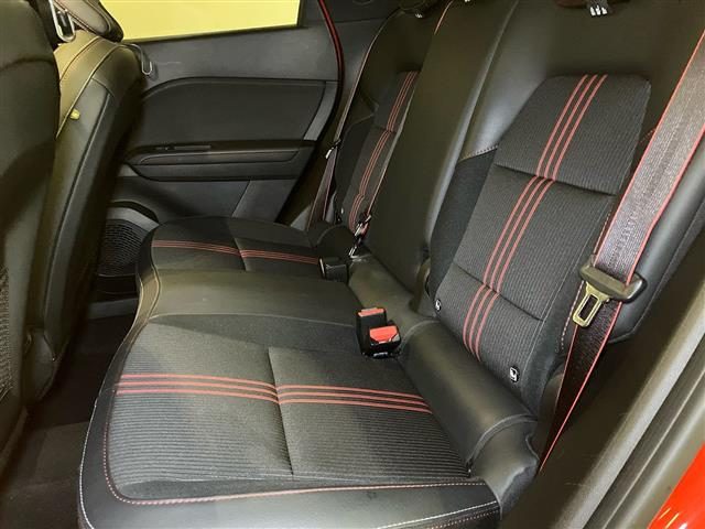 RENAULT Captur usata 11