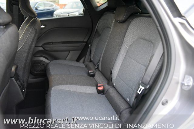 RENAULT Captur usata 11