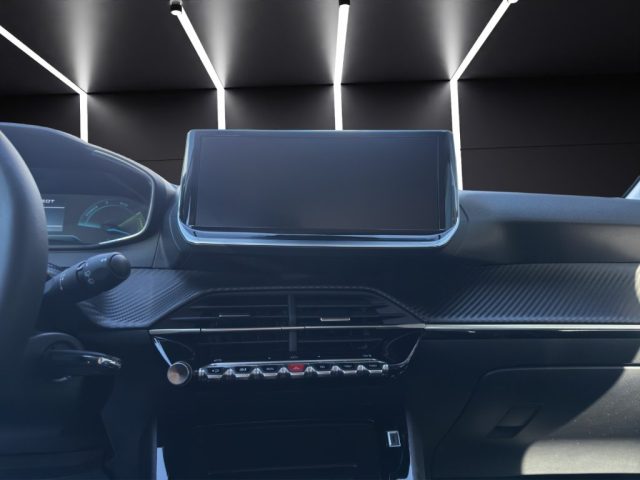 PEUGEOT 208 usata, con Touch screen
