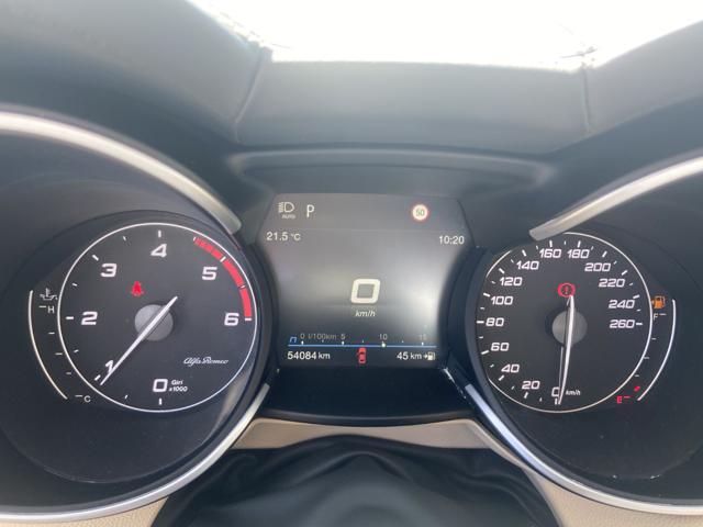 ALFA ROMEO Stelvio usata, con Controllo automatico clima