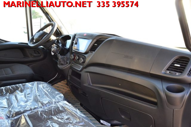 IVECO Daily usata, con Telecamera per parcheggio assistito