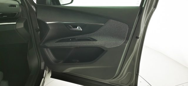 PEUGEOT 5008 usata 50