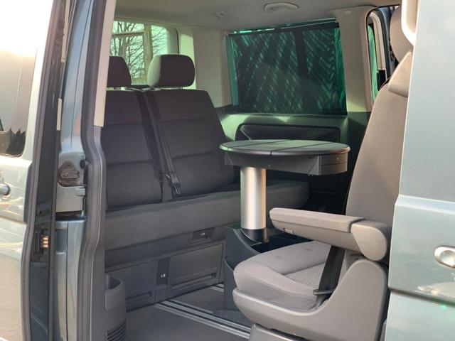 VOLKSWAGEN Multivan usata, con Airbag Passeggero