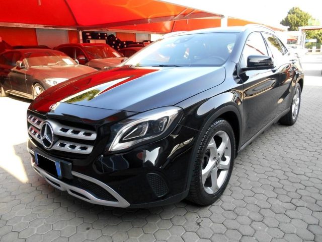 MERCEDES-BENZ GLA 180 usata, con Controllo trazione