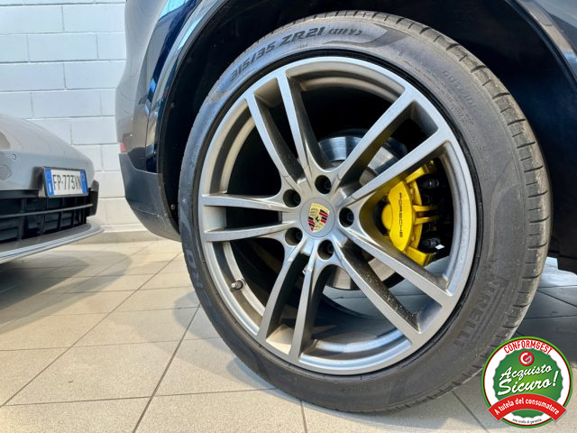 PORSCHE Cayenne usata, con Autoradio