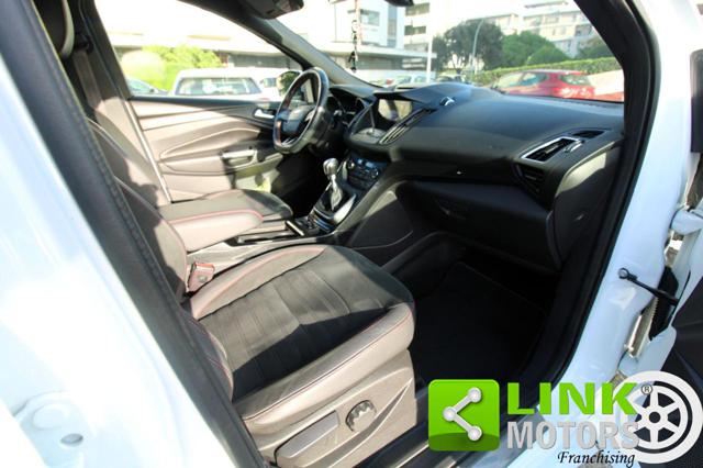 FORD Kuga usata, con Specchietti laterali elettrici