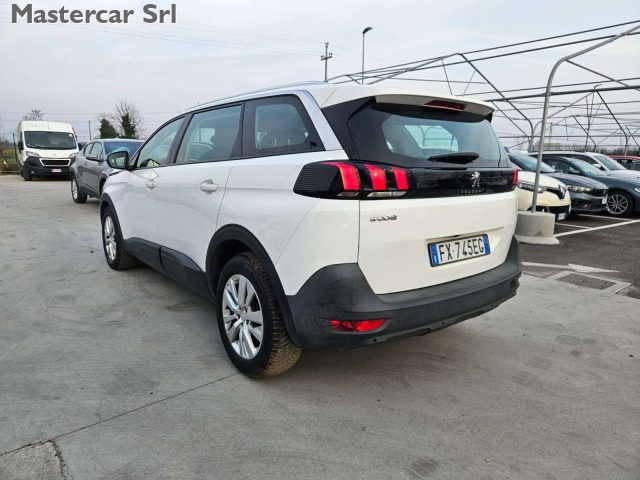 PEUGEOT 5008 usata, con Airbag Passeggero