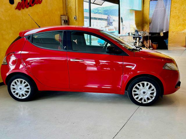 LANCIA Ypsilon usata, con Autoradio