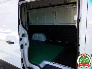RENAULT Trafic usata, con Autoradio digitale