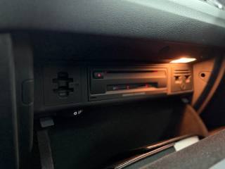 VOLKSWAGEN Golf Sportsvan usata, con MP3