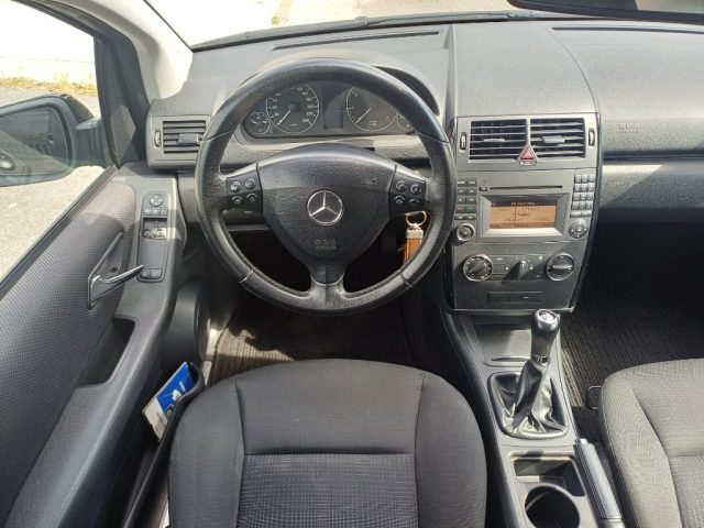 MERCEDES-BENZ A 160 usata, con Sensore di luce