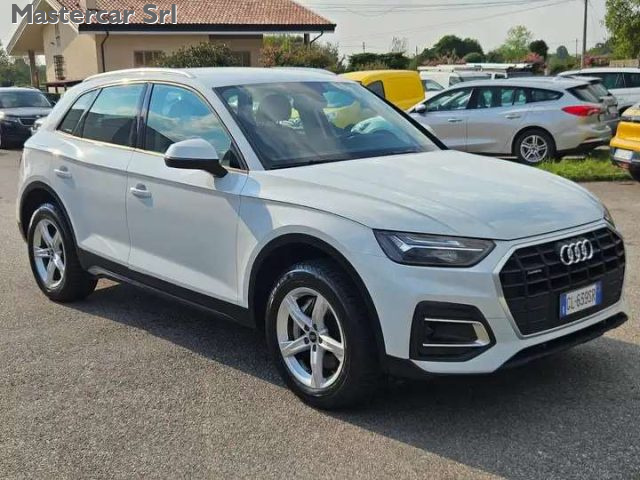 AUDI Q5 usata, con Volante in pelle