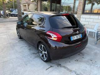 PEUGEOT 208 usata, con Airbag Passeggero