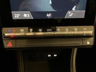 RENAULT Captur usata, con Hill holder