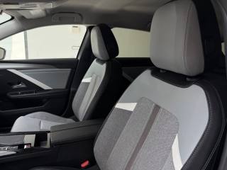 OPEL Astra usata, con Specchietti laterali elettrici