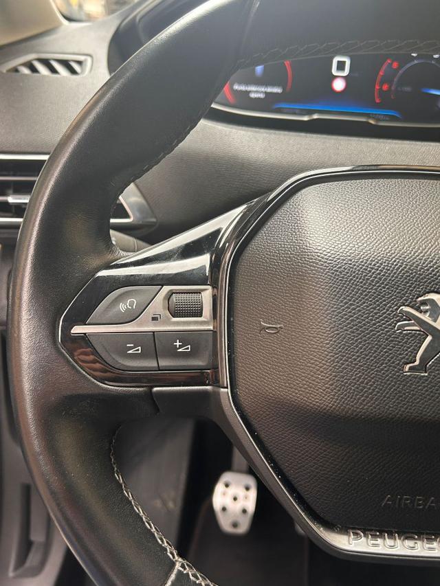 PEUGEOT 3008 usata, con Boardcomputer