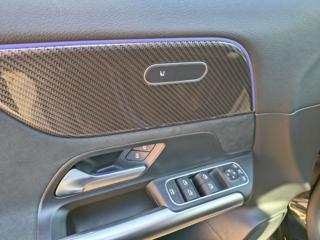 MERCEDES-BENZ GLA 180 usata, con Fendinebbia