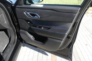LAND ROVER Range Rover Velar usata, con Sistema di navigazione