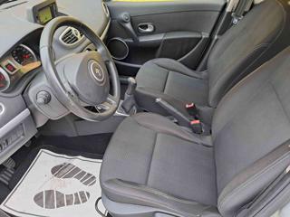 RENAULT Clio usata, con Sistema di navigazione